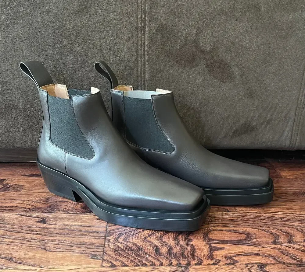 $1,800 NIB Bottega Veneta Leather Brown Heel Chelsea Boots Size 44(11)